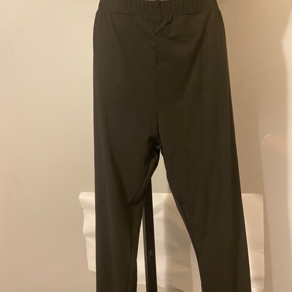 Women’s 2piece Black stretch Outfit Set - Picture 7 of 7